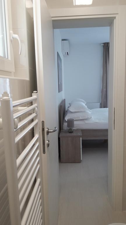 Villa-Apartments Karmel Kaštela 外观 照片
