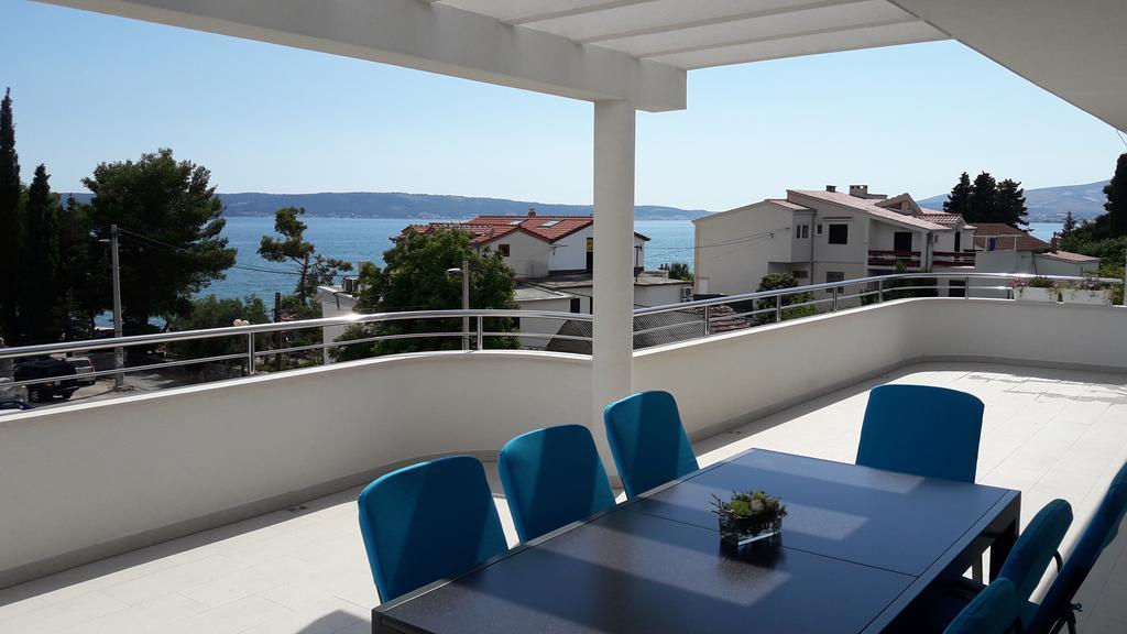 Villa-Apartments Karmel Kaštela 外观 照片