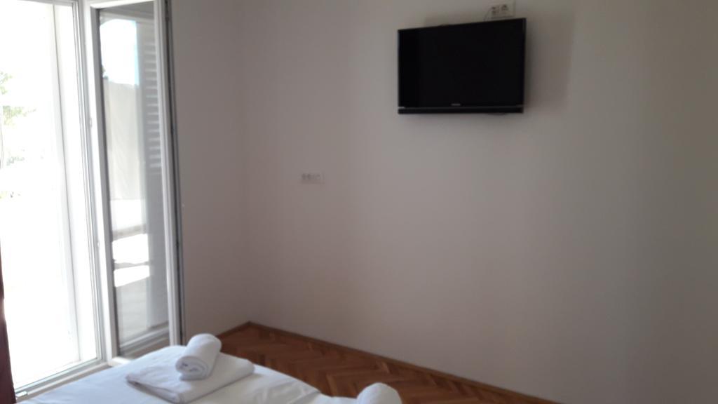 Villa-Apartments Karmel Kaštela 外观 照片