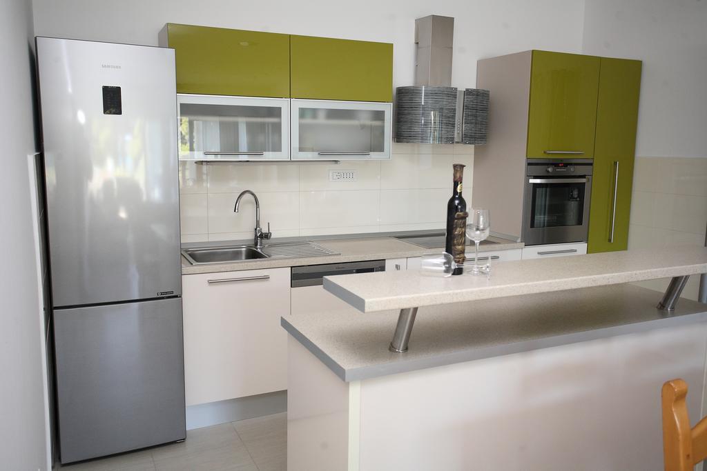 Villa-Apartments Karmel Kaštela 外观 照片